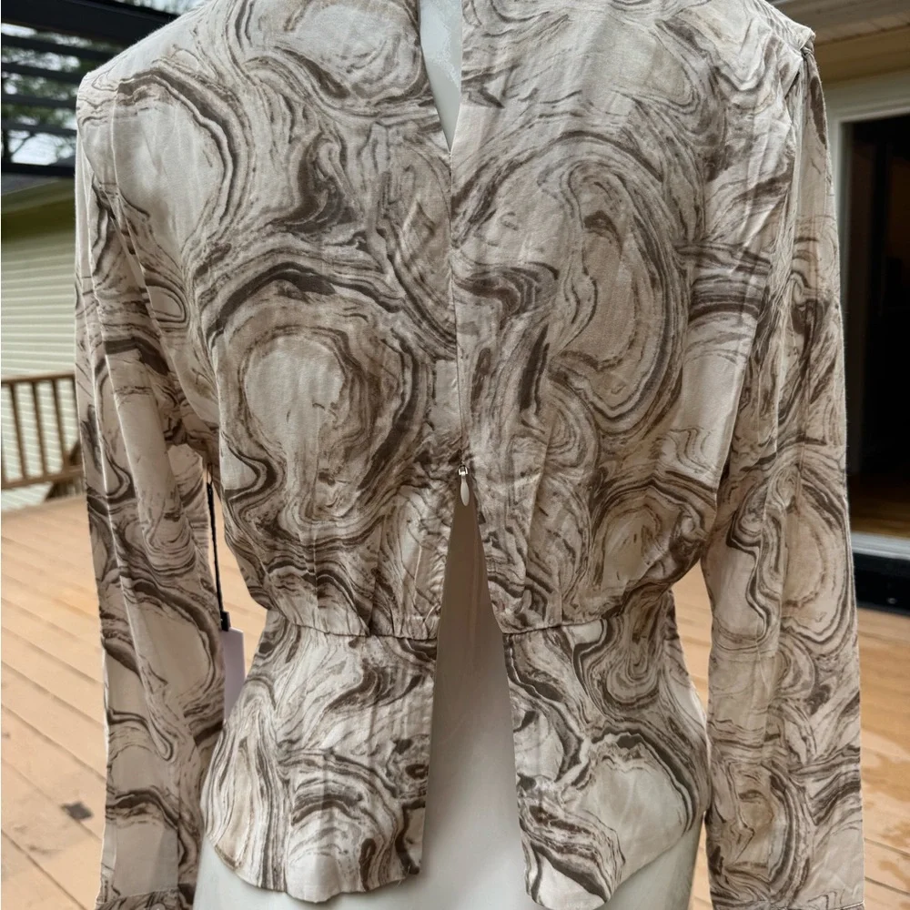ASTR The Label Marble Print Women's Long Sleeve Top size small Cream Taupe Brown - Picture 7 of 9